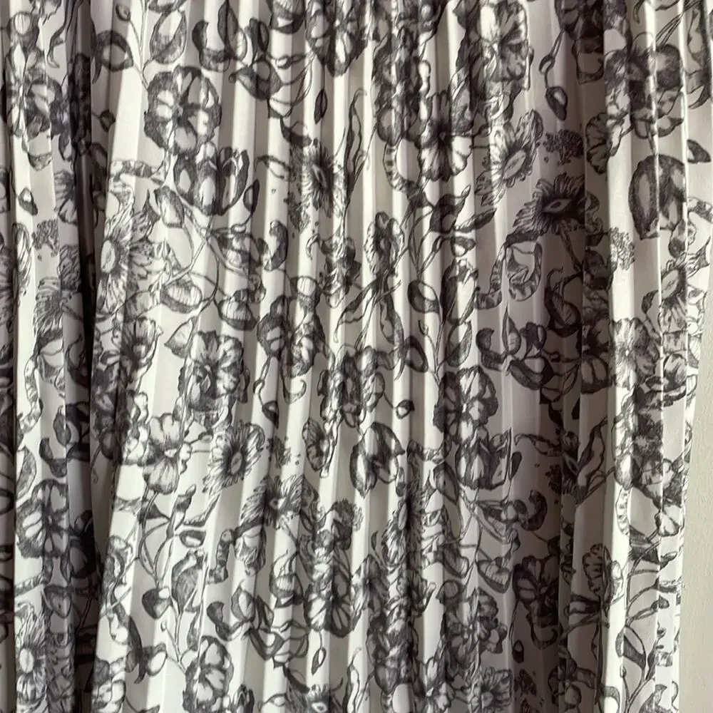 Brooks Brothers Red Fleece Floral Pleated Skirt